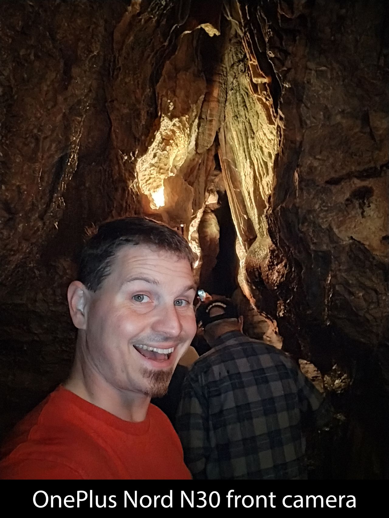 A photo traken from the front facing camera of the OnePlus Nord N30 5G in a dark cavern