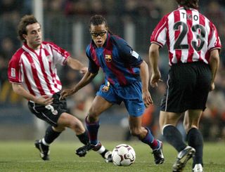 Edgar Davids playing for Barcelona against Athletic Bilbao, 2004