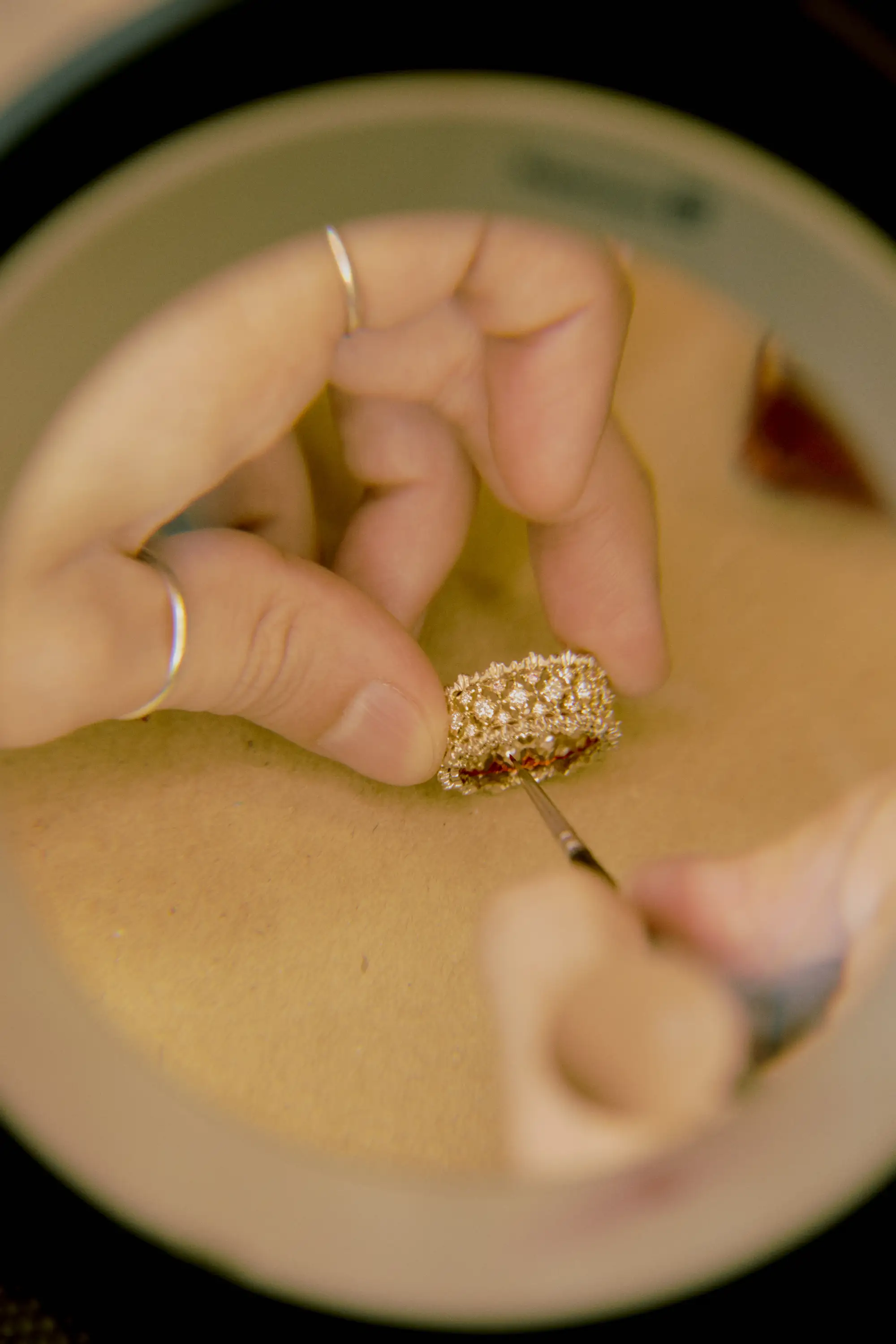 BLE24.jewellery_buccelatti_milan_workshop_visit.0A8A42931