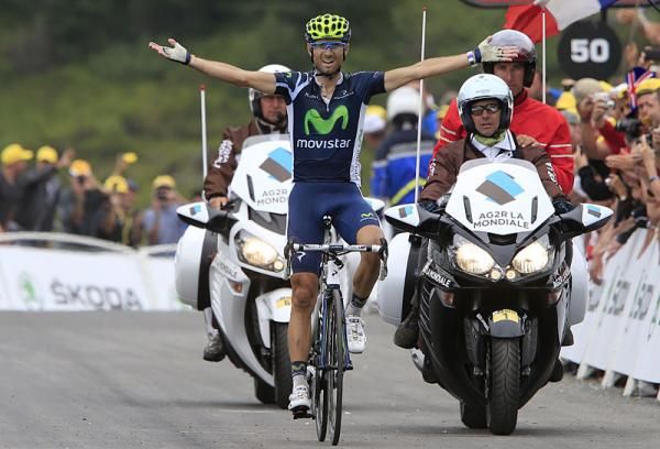 Alejandro Valverde (Movistar) triumphs in stage 17