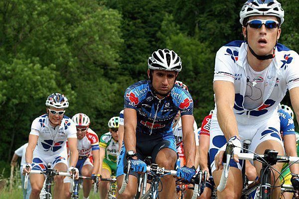 Bernhard Eisel and Giampaolo Caruso ride tempo during the first stage