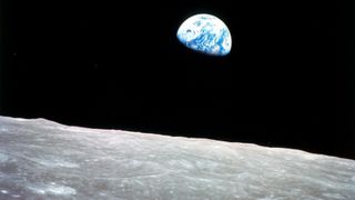 Earthrise image of Earth seen from the moon
