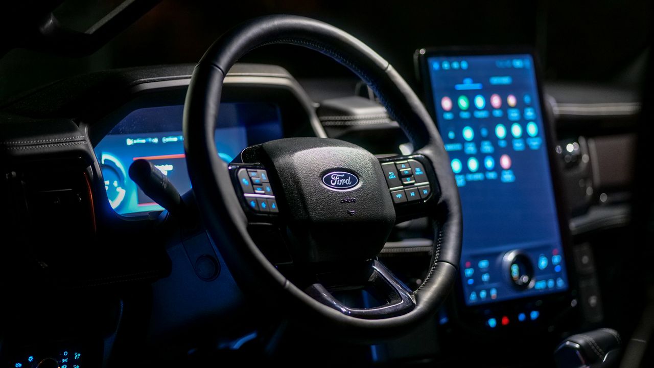 2025 Ford F-150 Lightning test drive.