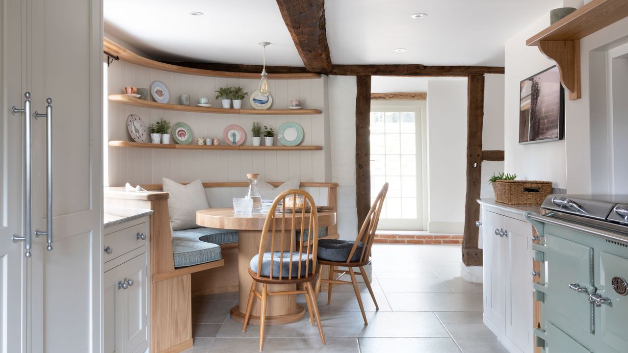 15 banquette seating ideas to transform your kitchen | Ideal Home