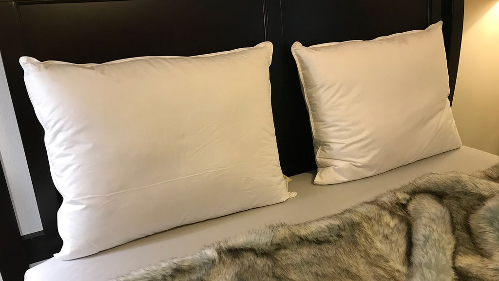 brooklinen-plush-down-pillow-review-great-for-stomach-sleepers-just