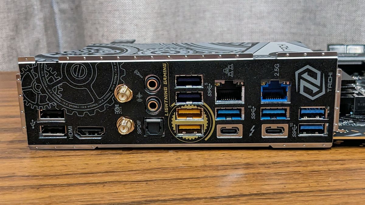 Asrock Z790 Taichi Lite rear I/O