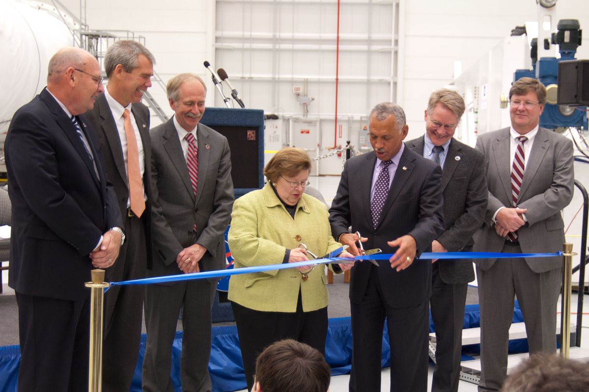 NASA Opens New Rocket Facility in Virginia | Space