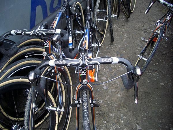 Richard Groenendaal's Colnagos featured PRO integrated bars.