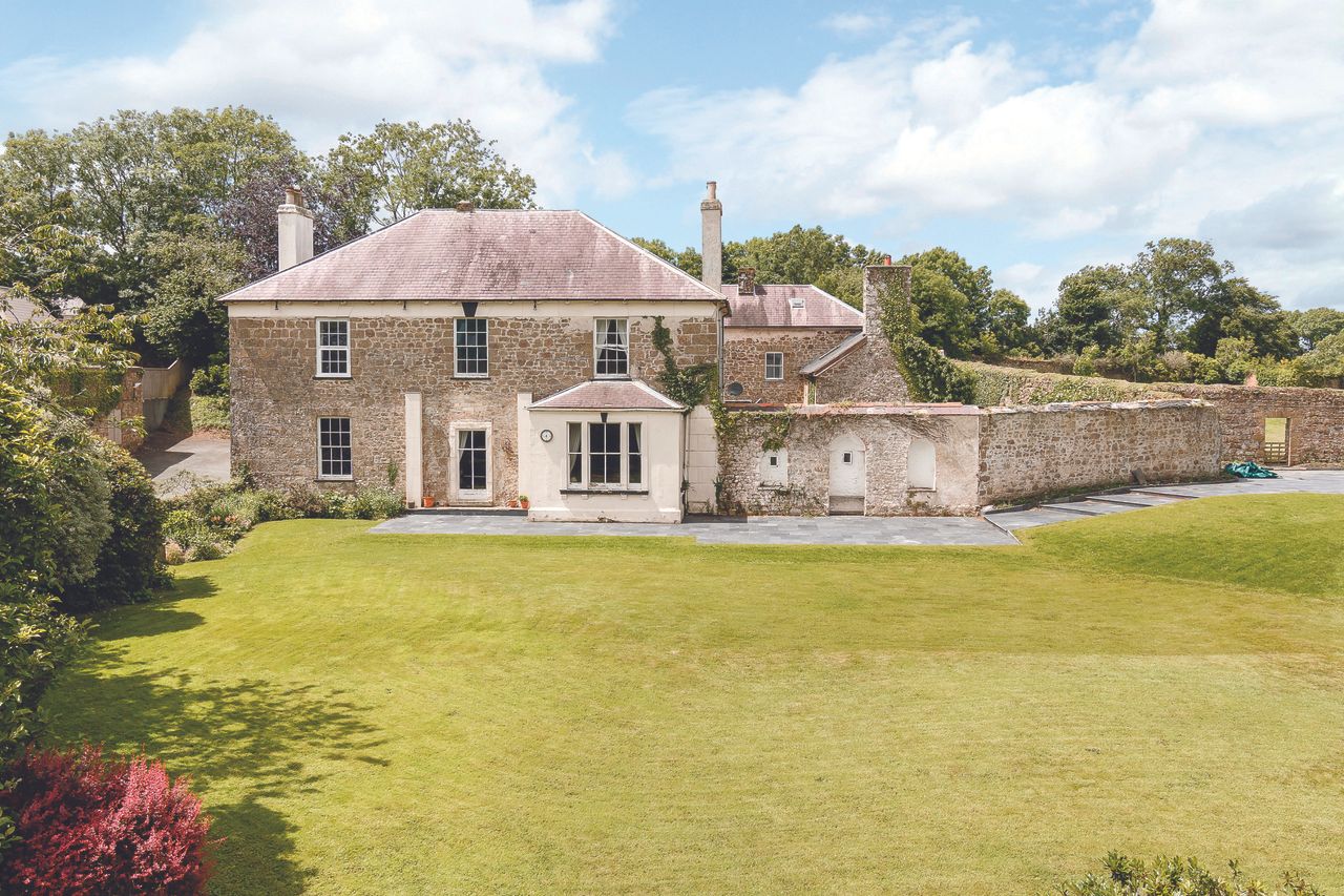 savills_robestonhouse_ps60000.jpg