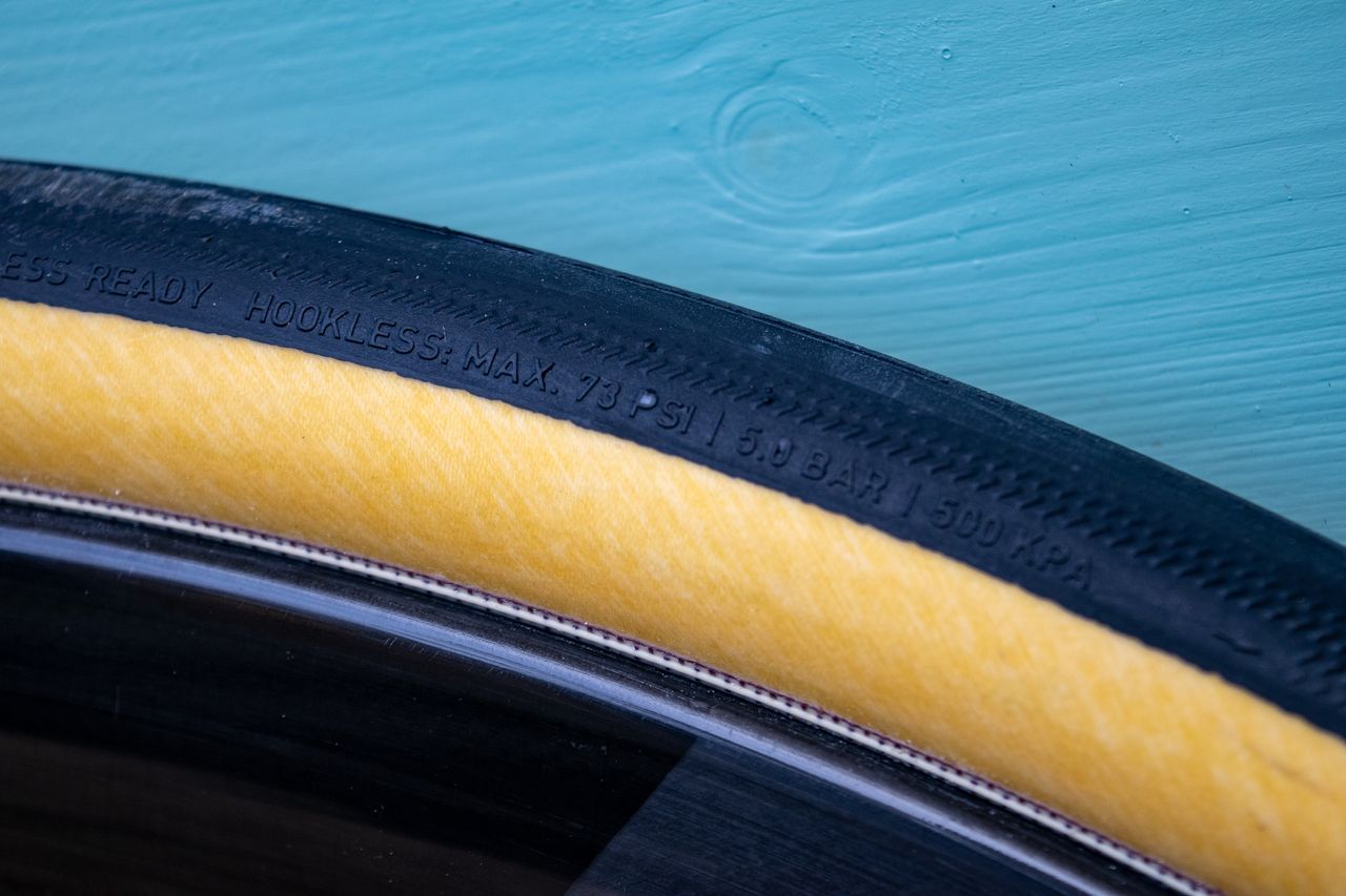 A Specialized Cotton TLR tyre