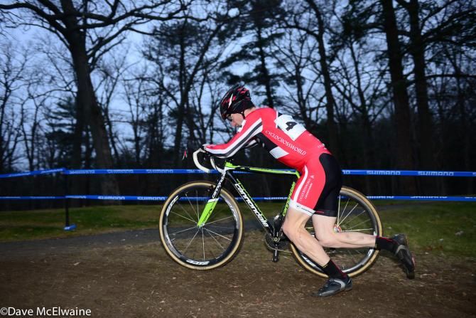 Shawn Milne (Cyclocrossworld.com) running up from the beach as darkness fell.