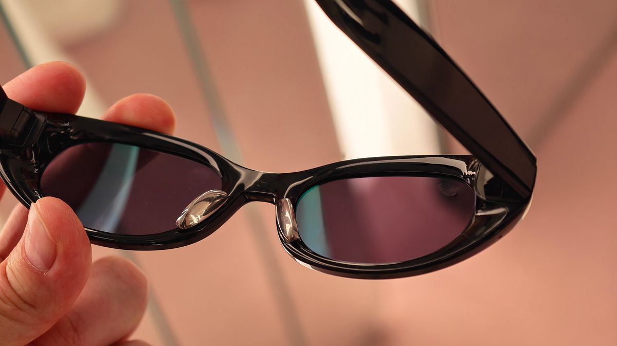Meta AI Glasses by Kylie's adjustable metal nosepads
