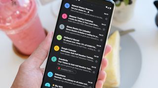 Dark mode bei Google Mail