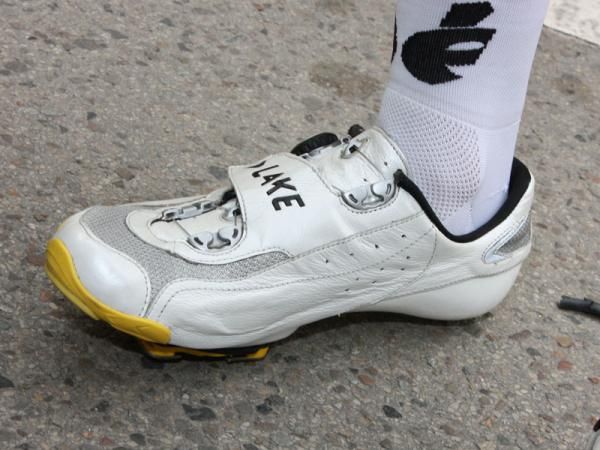 Sastre's Lake CX401 shoes feature a heat moldable upper for a custom fit.