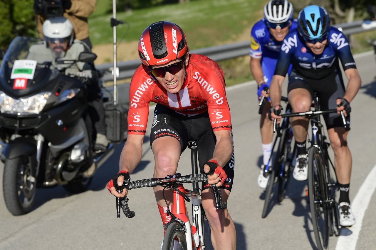 Soren Kragh Andersen lifts the pace