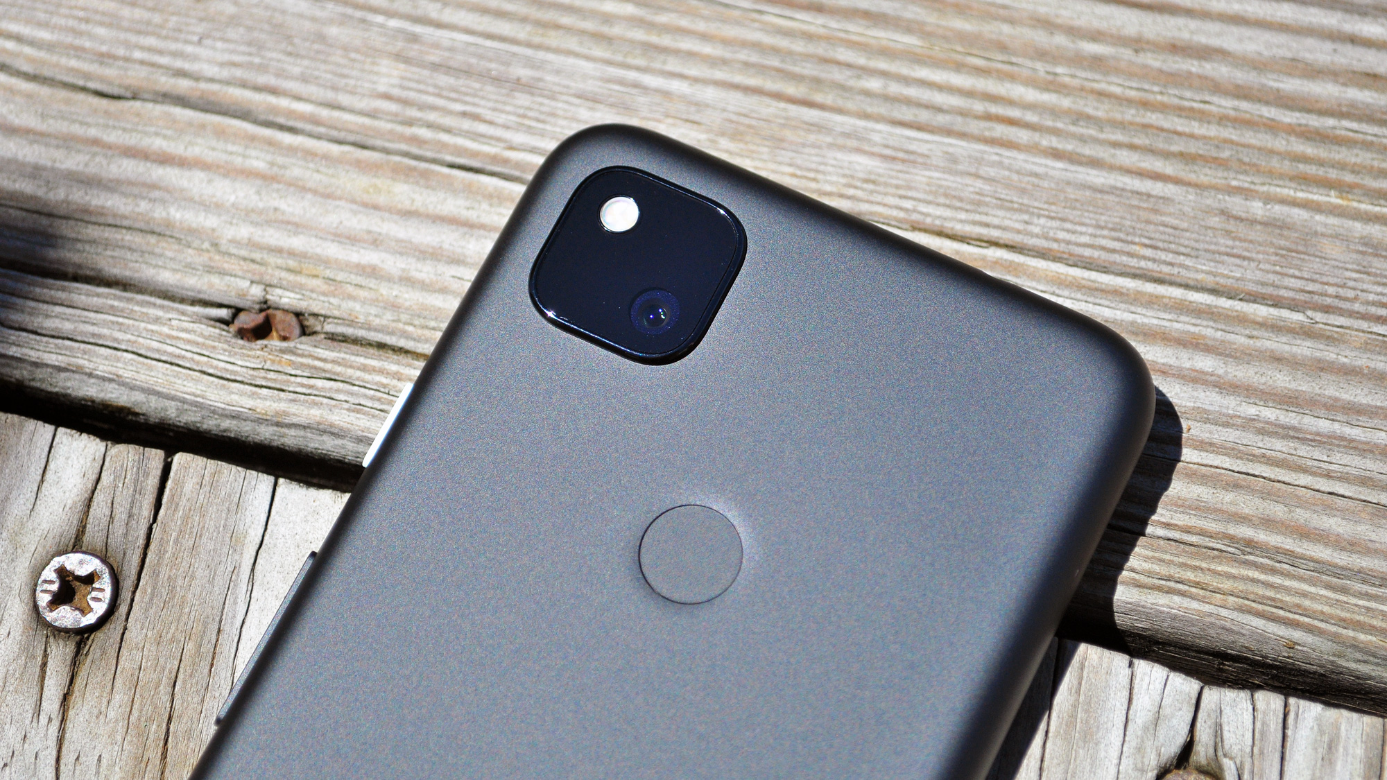 Google Pixel 4a vs. OnePlus Nord