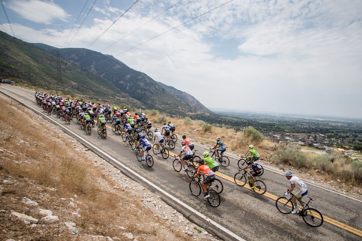 The peloton heads up the North Ogden Divide KOM.