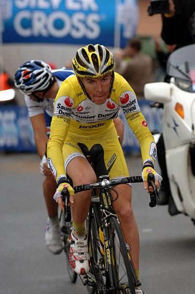Ricc&ograve; drives it up the Poggio as Gilbert checks the gap.