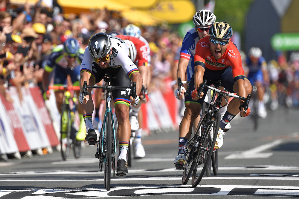 Peter Sagan takes yellow after sprinting to Tour de France 2018 stage ...