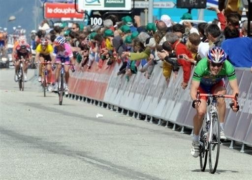 Leipheimer sprints home ahead of Sylvester Szmyd (Lampre), Valverde and Evans.