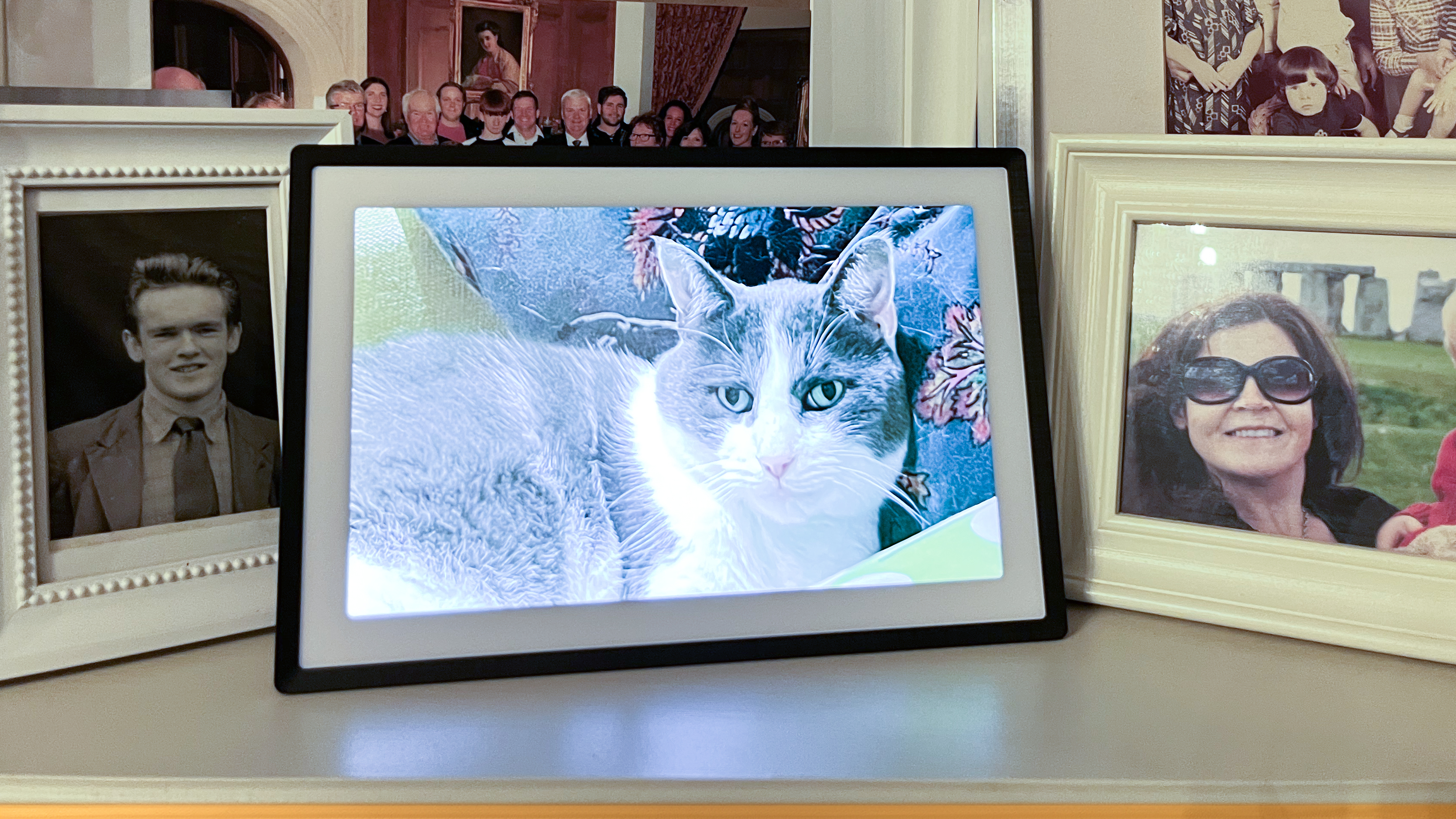 Lexar Pexar 11in photo frame review: brilliant screen and 40,000  picture capacity is more than enough for anyone