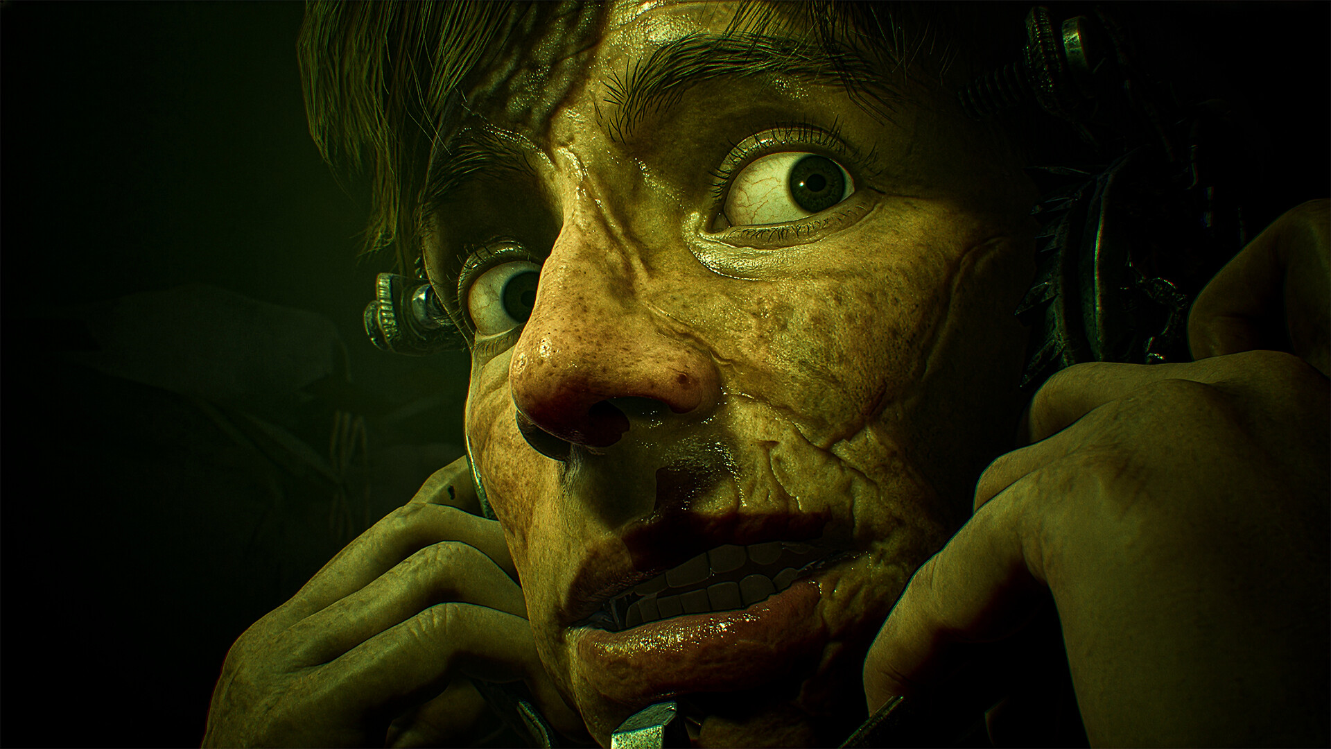 A man in a jaw trap in Saw: Genesis 