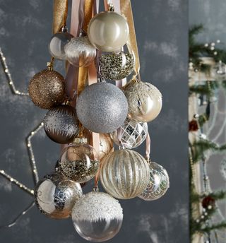 christmas decoration with glitter dust and baubles