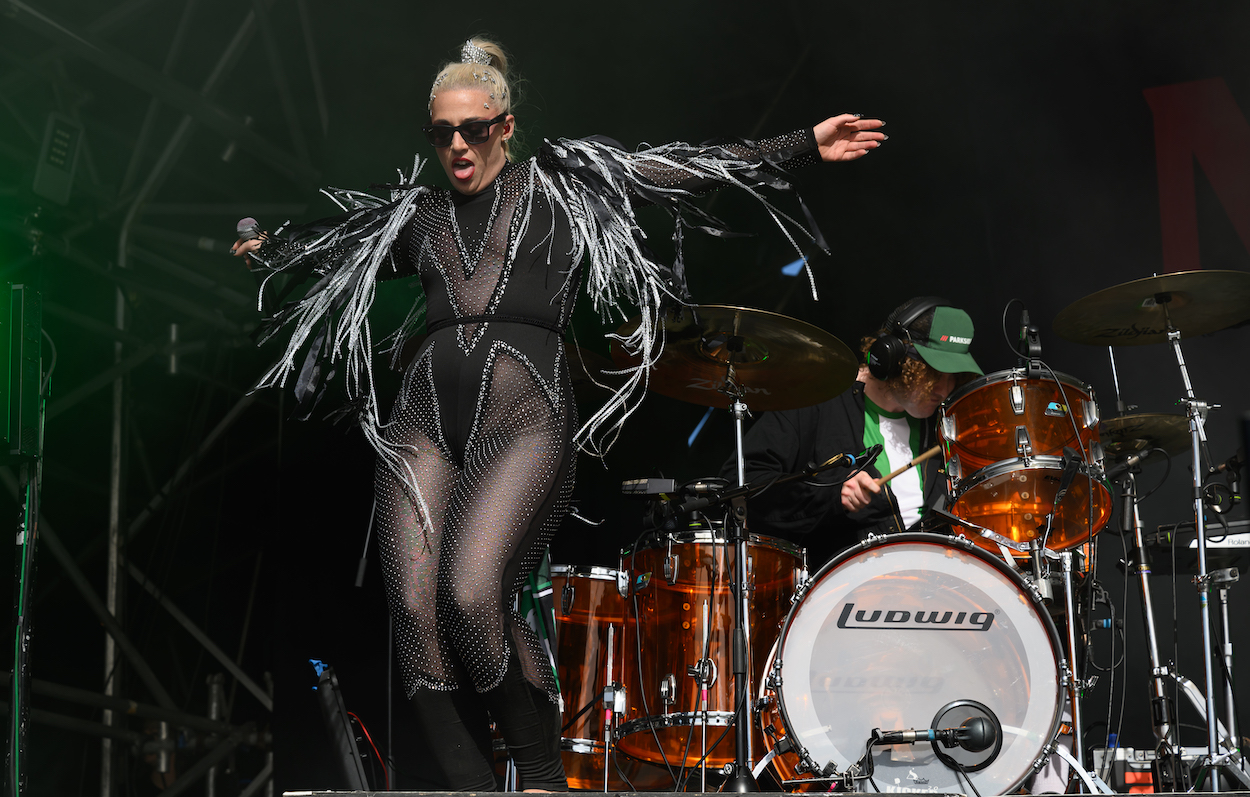 CHELTENHAM, ENGLAND - JULY 12: Janine Shilstone of Vukovi performs onstage during 2000 Trees Music Festival at Upcote Farm on July 12, 2025 in Cheltenham, England. (Photo by Katja Ogrin/Redferns)