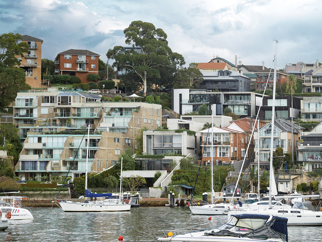 Lavender Bay house in its urban context