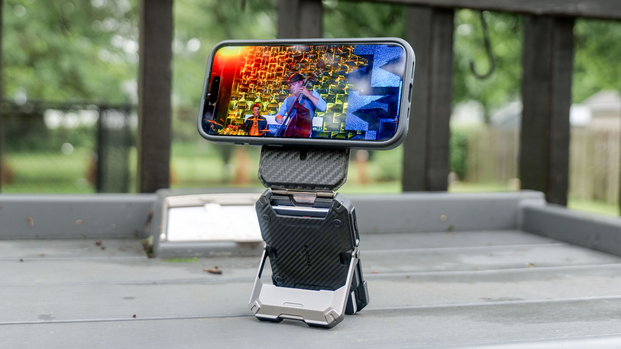 Supcase MagFlip Stand MagSafe Wallet.