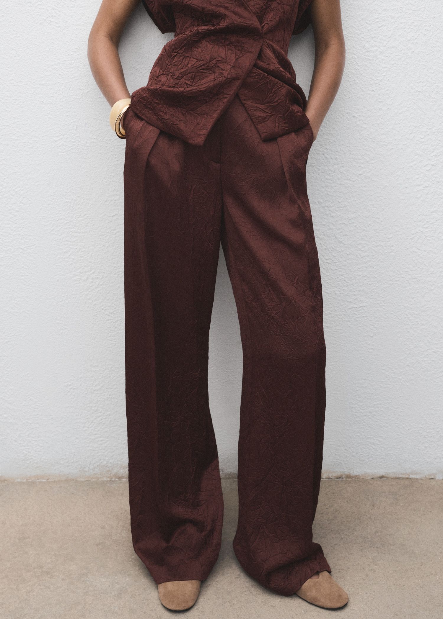 Straight-Leg Crinkled-Effect Pants - Women | Mango Usa
