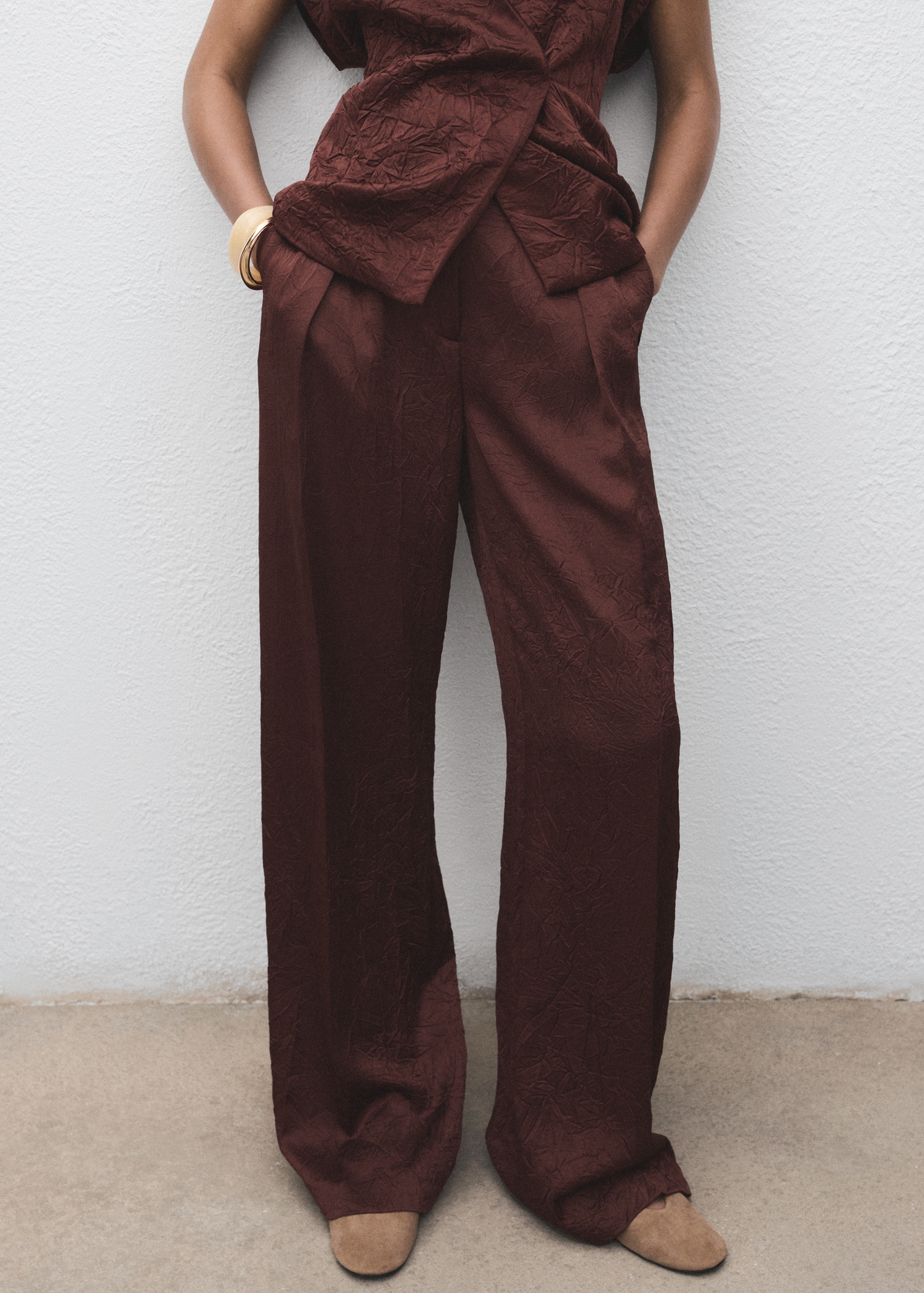Straight-Leg Crinkled-Effect Pants - Women | Mango Usa