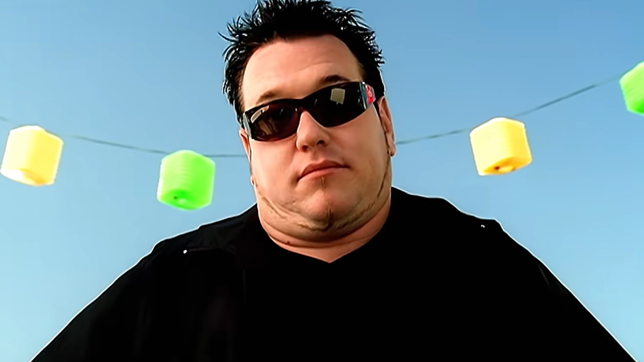 Smash Mouth singer Steve Harwell in hospice care with liver failure  (reports) 