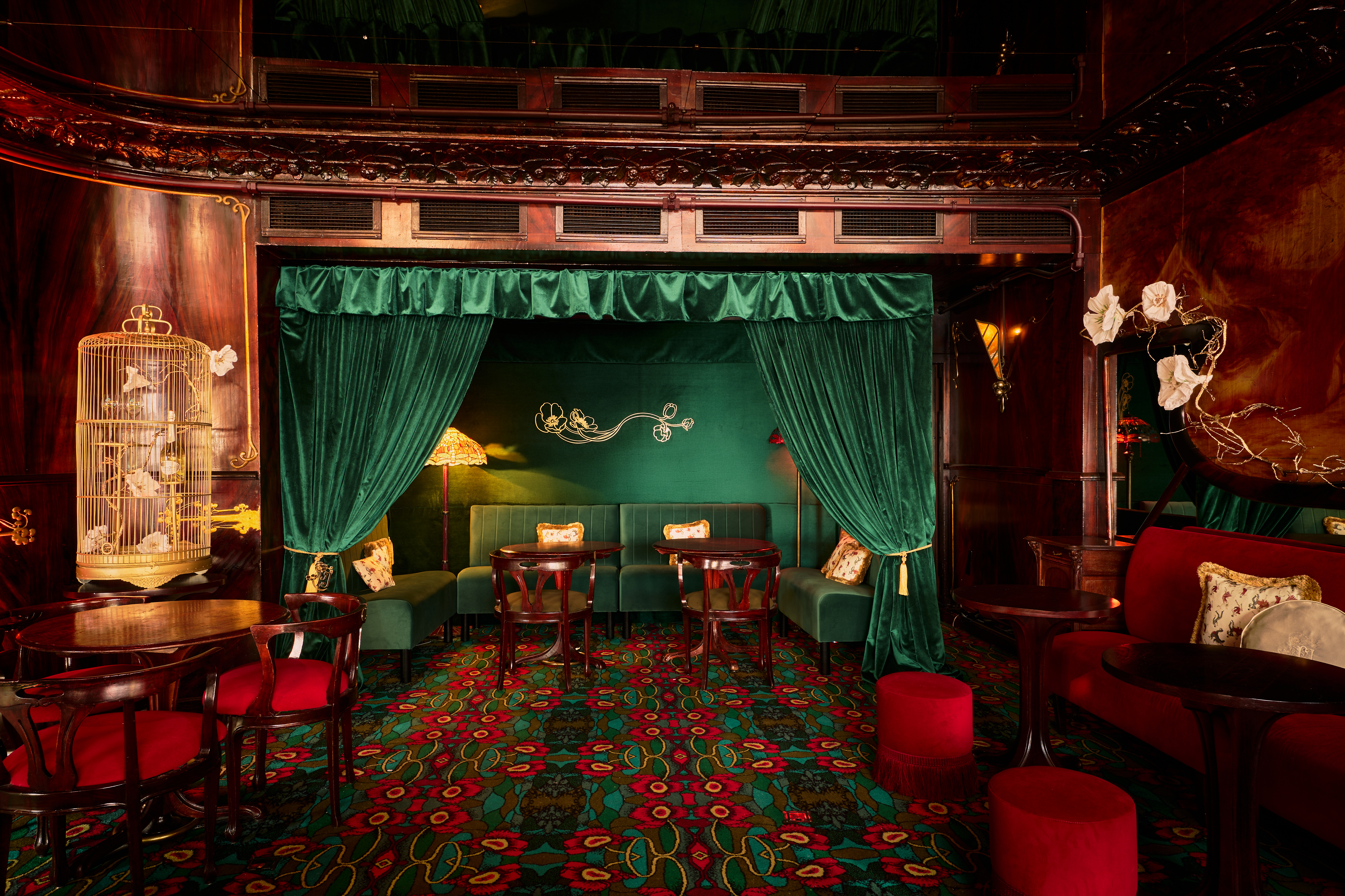 Perrier Jouët at Maxim's de Paris