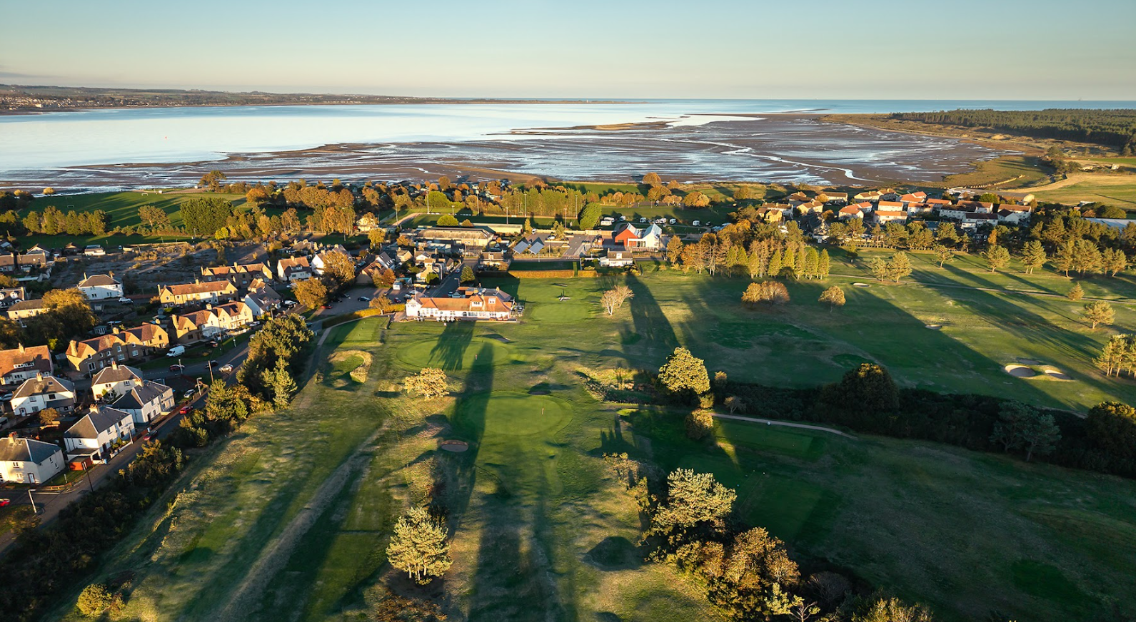 Scotscraig Golfing Club and the sea seen from above