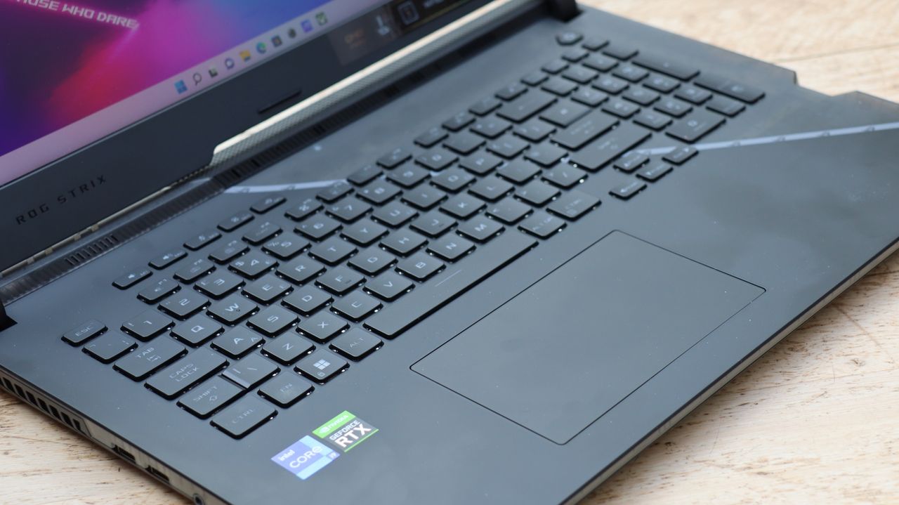 A photograph of the ASUS ROG Strix Scar 17's keyboard