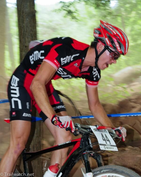 Stephen Ettinger (BMC) early in the race but would later DNF