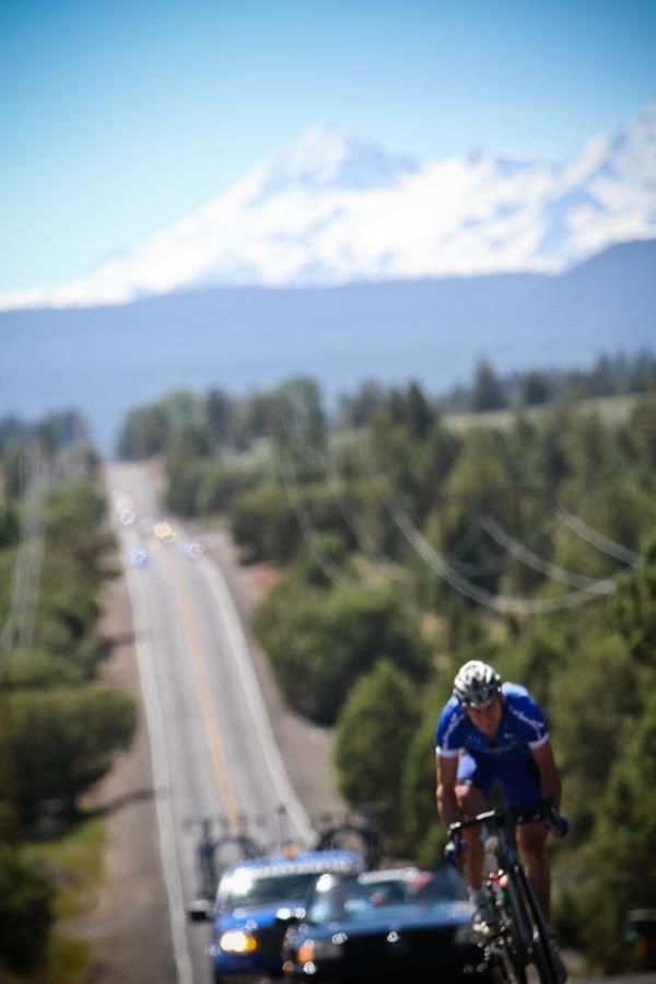 Lonely, so lonely: Michael Olheiser (Moontoast) rode away from the peloton.