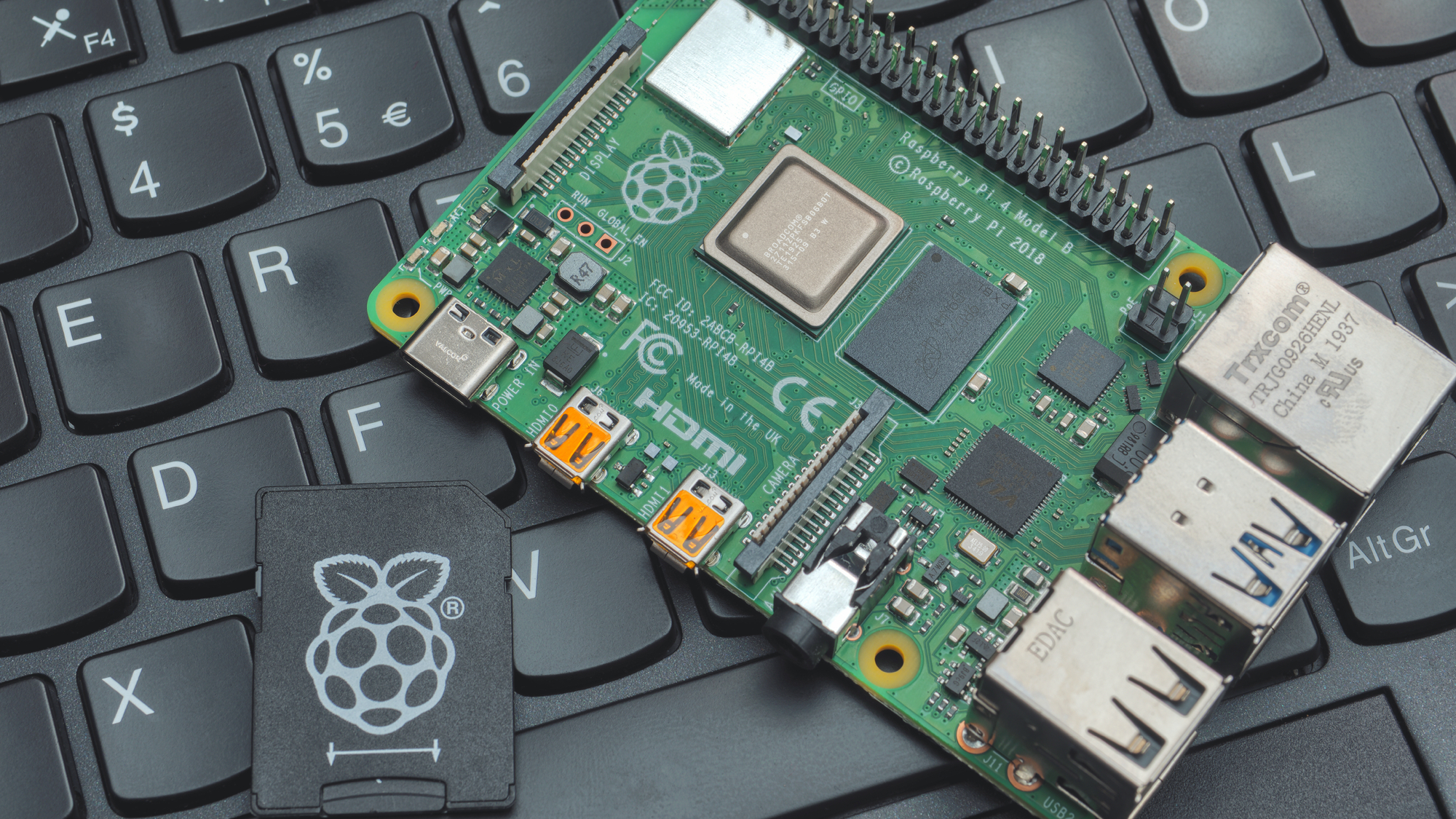 First Look at Raspberry Pi 4