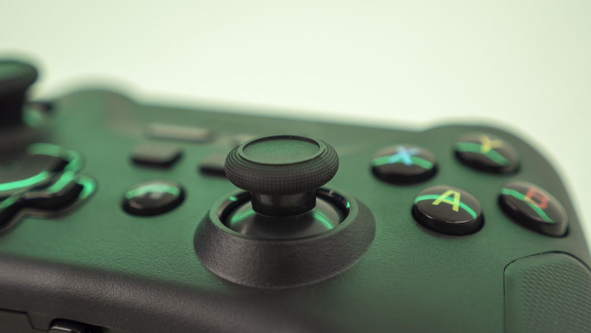 HyperX Clutch controller