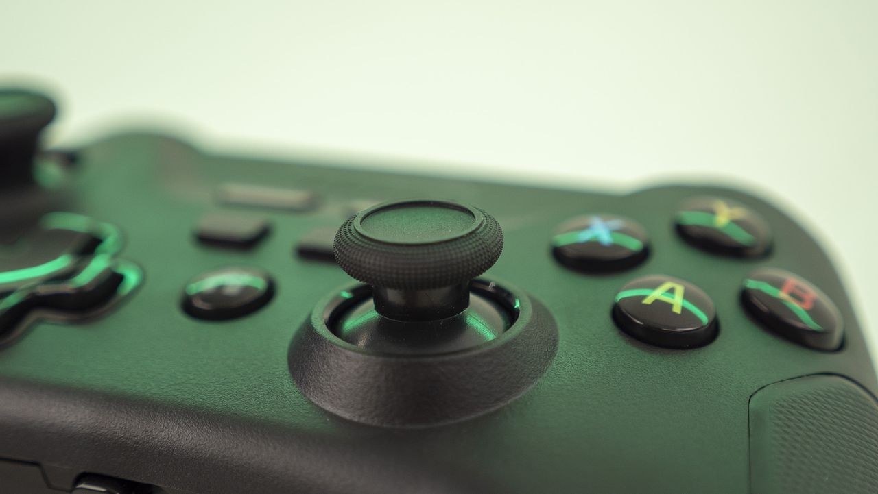 HyperX Clutch controller