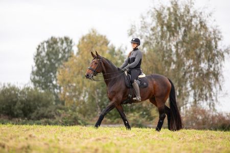 Pictured Cathrine Laudrup-Dufour and Mount St John Freestyle.