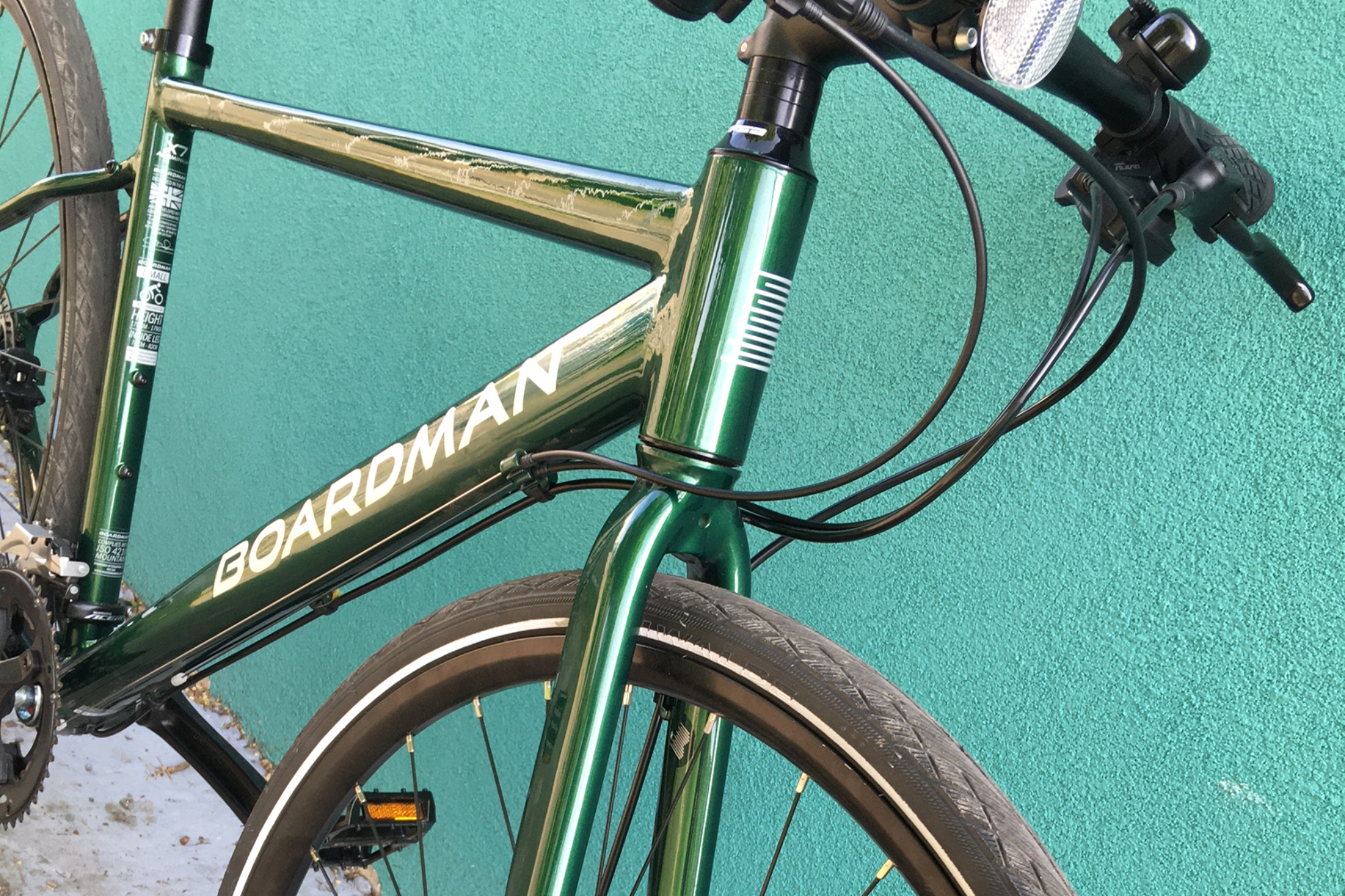 Detail of Boardman HYB 8 bike