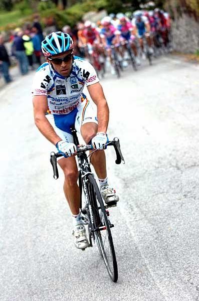 Simoni quickly separated himself from the bunch.