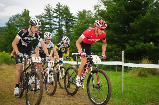 Todd Wells (Specialized) leading the race partway through lap one