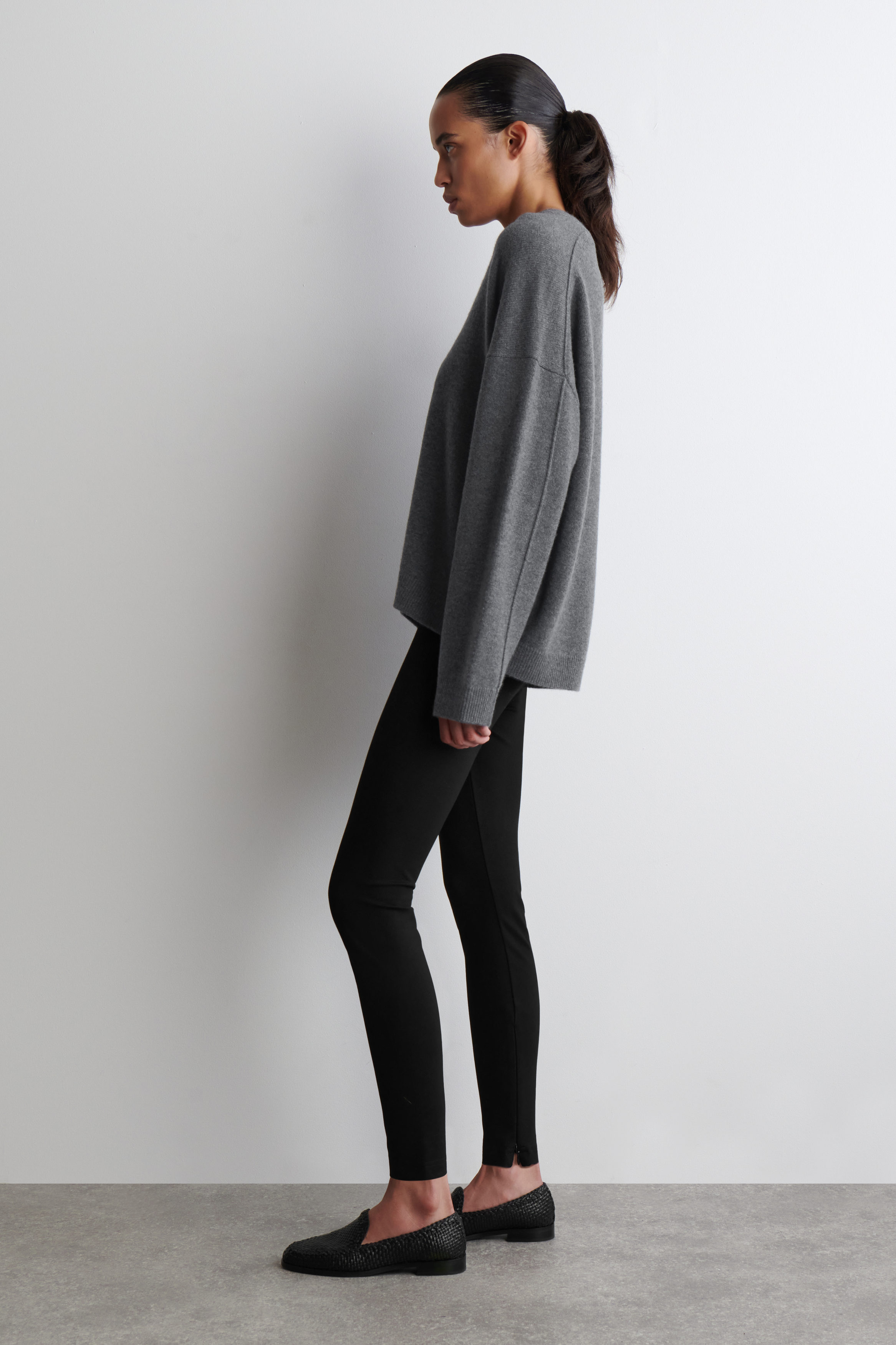 Zipped-Cuff Leggings