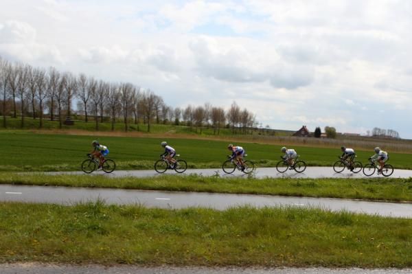 The break formed early and lasted throughout the race