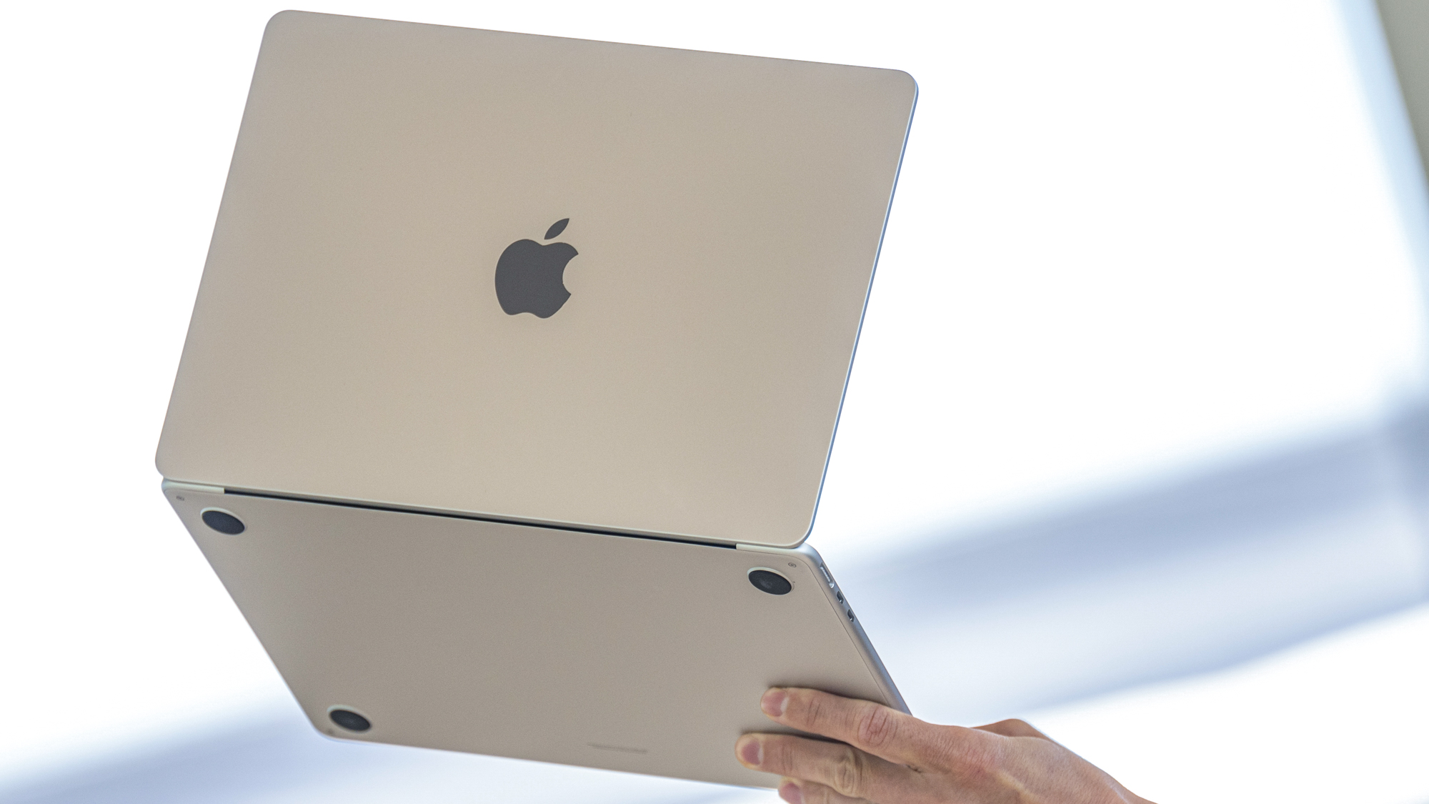 MacBook Air 2022 unveiled at Apple Worldwide Developers Conference 2022