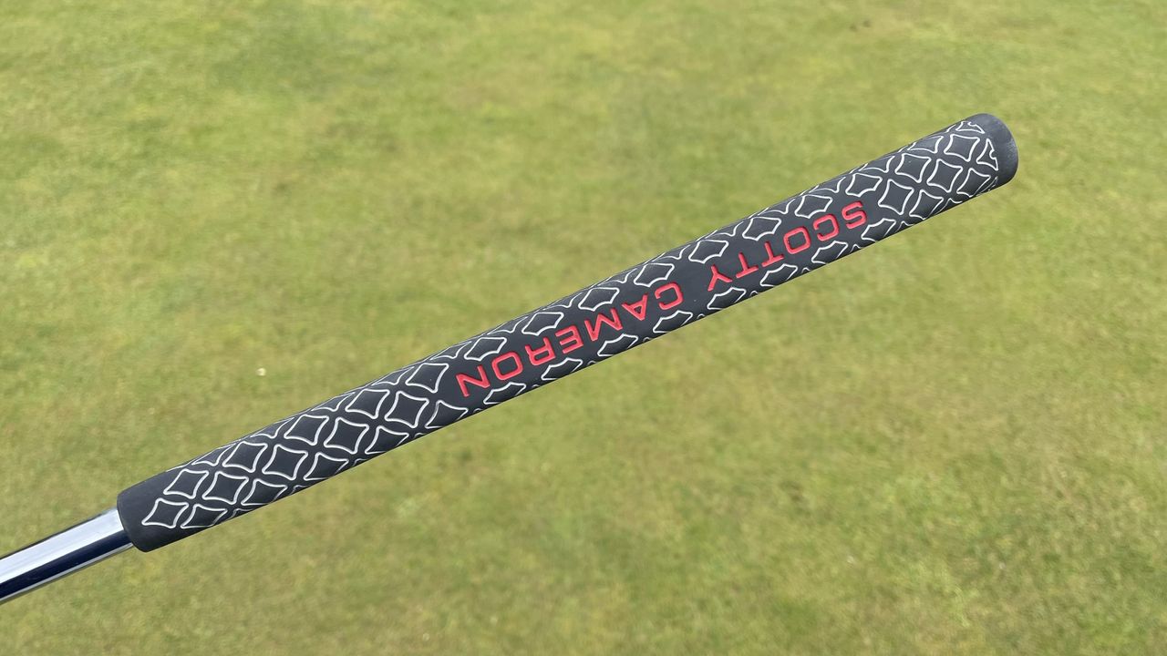 Scotty Cameron Super Select Newport 2.5 Plus Putter grip