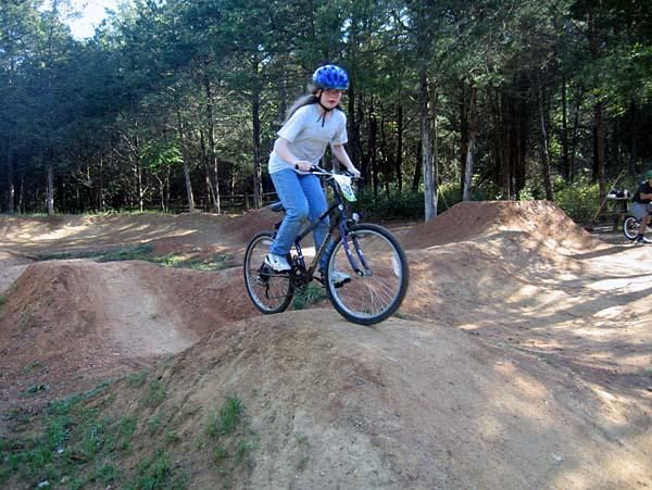 After just a few minutes, this girl was whizzing around the pump track like a pro.